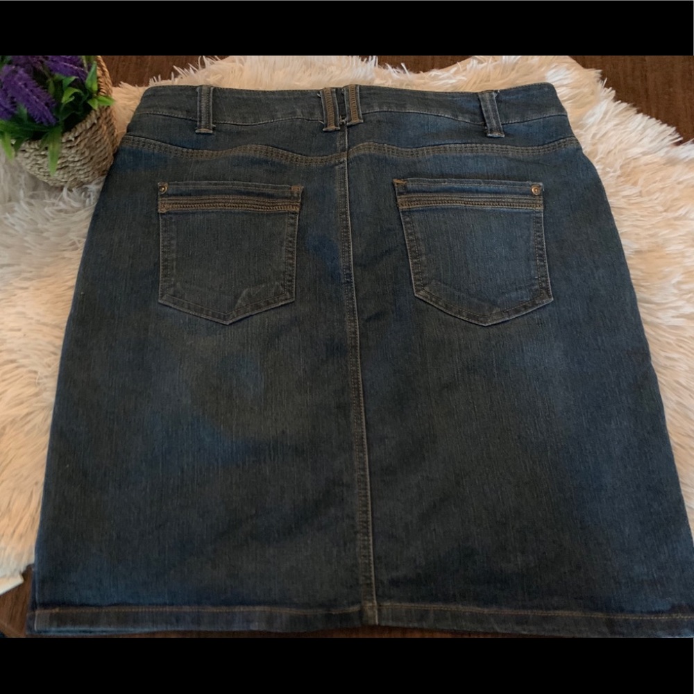 NWOT Sonoma Denim Skirt, Size 12 🌻🌻 - Picture 2 of 5